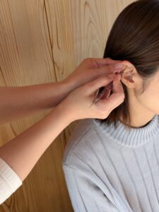 耳ツボジュエリーRathyé（ミミツボジュエリー ラティー）さん