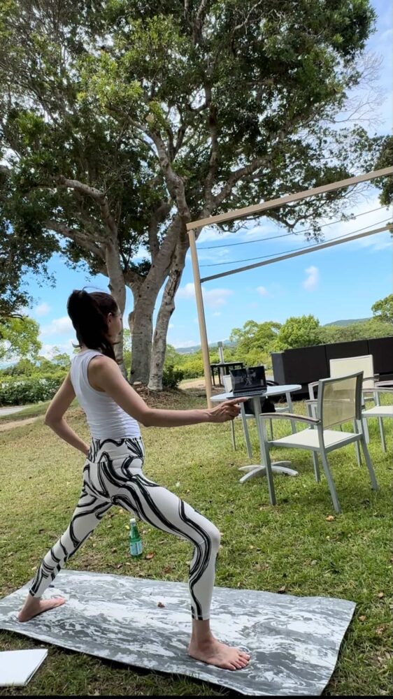 自然を感じるヨガ空間ヨガ コーチング講師 東京 目黒 逗子 葉山 M.Progressing