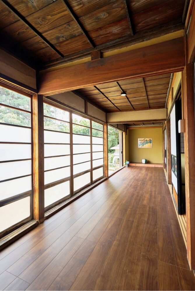 入善町 古民家スタジオ、Yoga Lesson sora で行うヨガレッスンの廊下